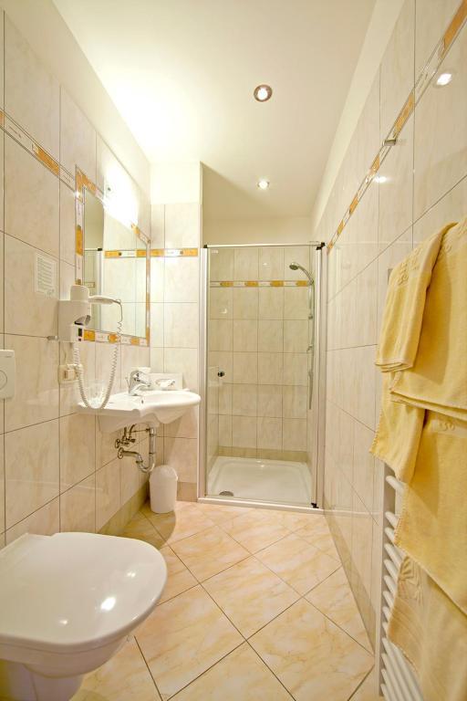 Hotel Hubertus mit Erlebnislandgasthof Reitherwirt Kitzbühel Zimmer foto