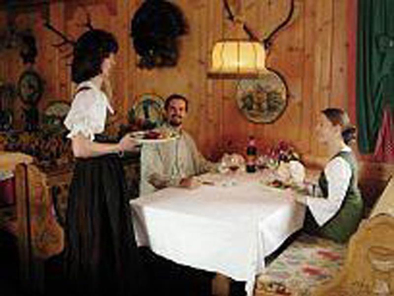 Hotel Hubertus mit Erlebnislandgasthof Reitherwirt Kitzbühel Exterior foto